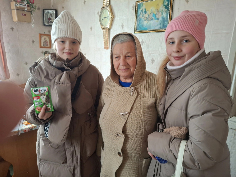 Волонтёры в лицах.